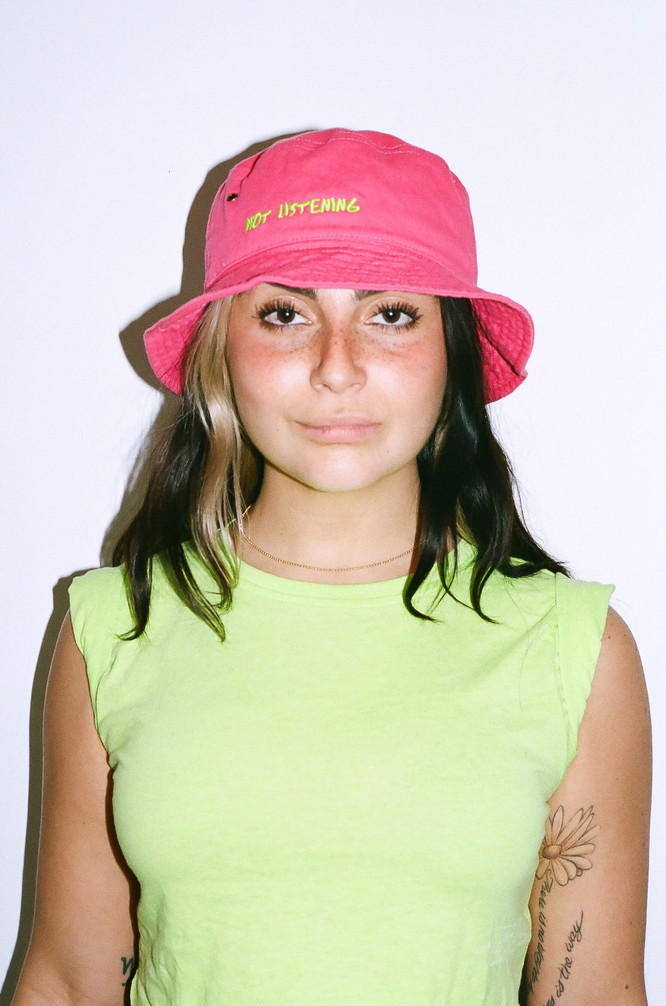 LOGO BUCKET HAT
